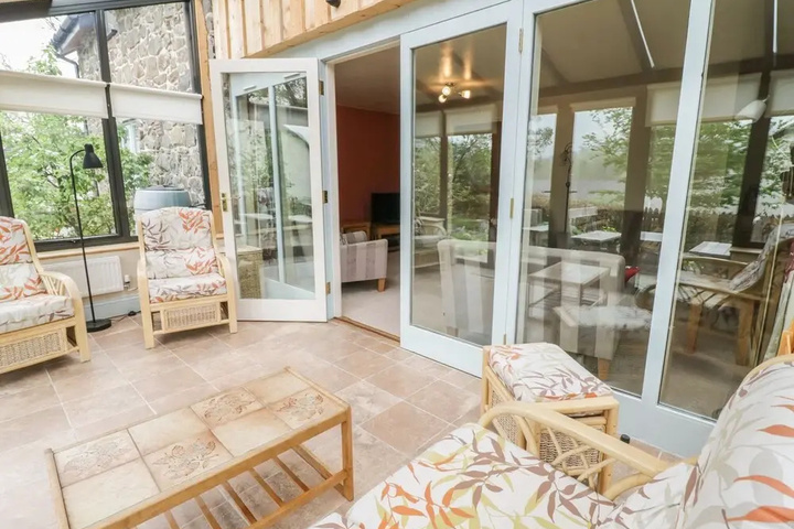 Terrace/Patio 7 of 14