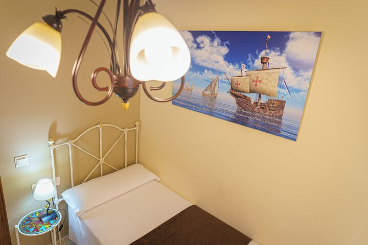 Room 42 of 76