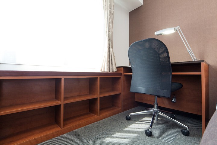 Room 18 of 53