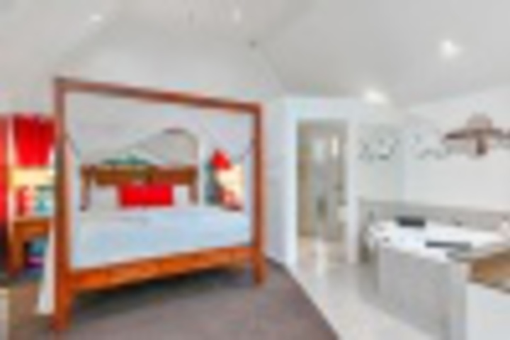 Room 40 of 180