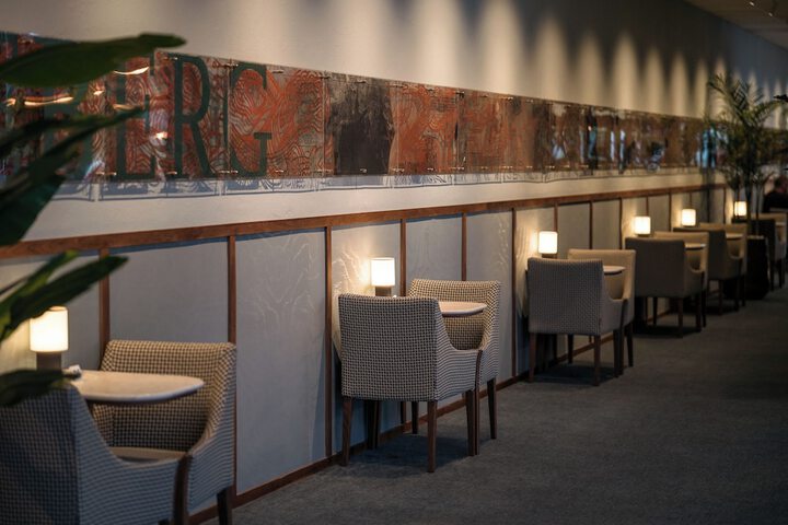 Lounge 72 of 89
