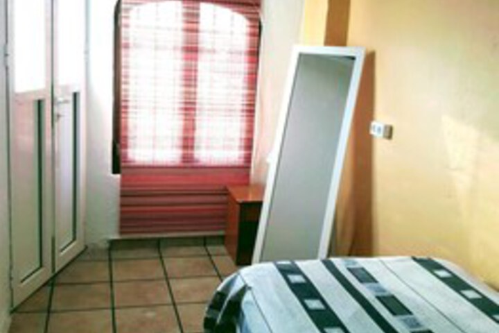 Room 15 of 34