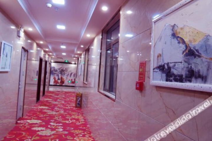 Hotel Interior 7 of 23