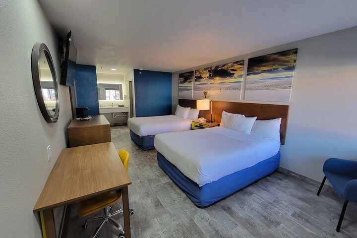 Room 8 of 44