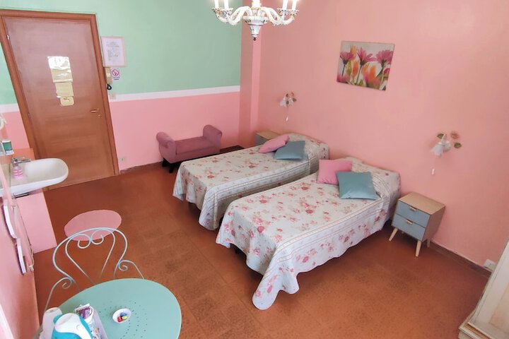 Room 52 of 140
