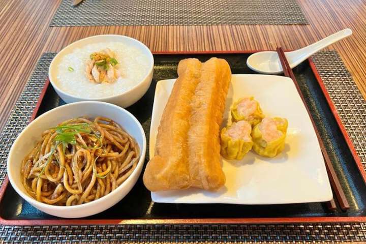 Dining 67 of 90