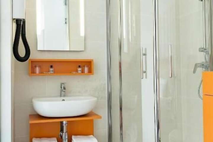 Clean Restrooms