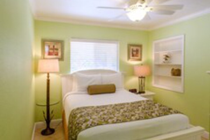Room 30 of 47