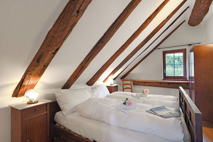 Room 4 of 23