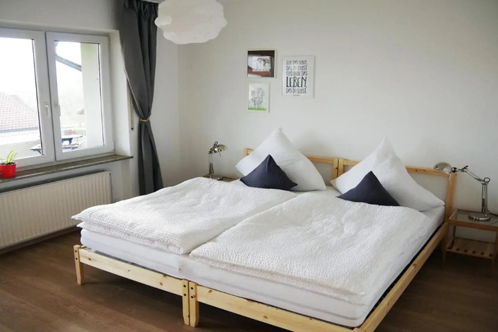 Room 5 of 19