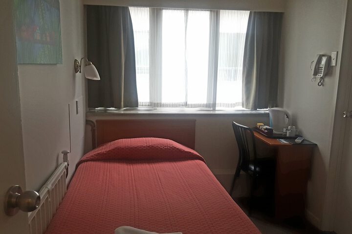 Room 14 of 41