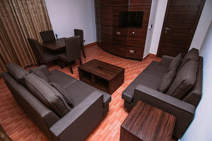 Room 6 of 26