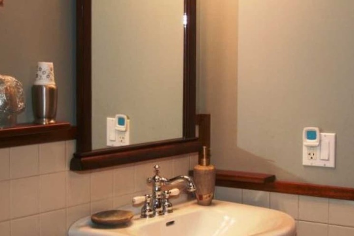Clean Restrooms