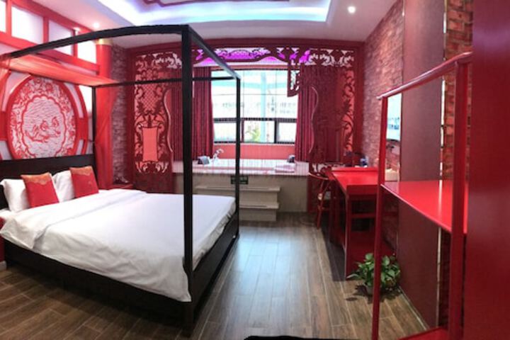 Room 6 of 59