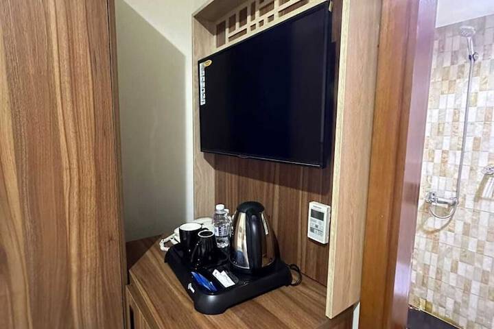 Room 5 of 7