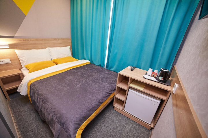 Room 25 of 54
