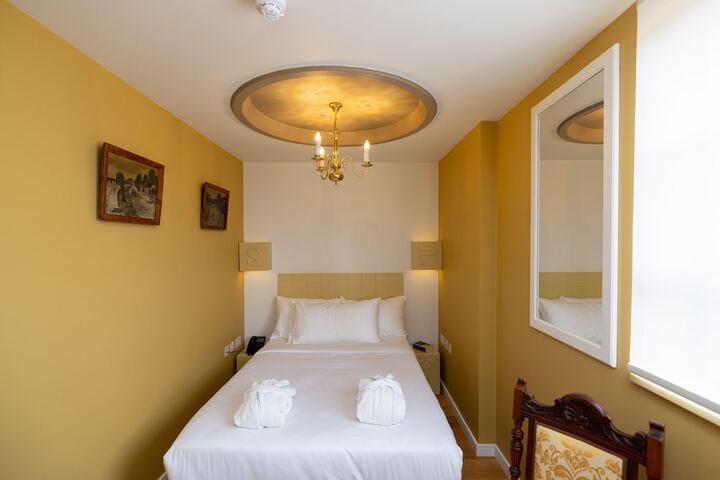 Room 29 of 171