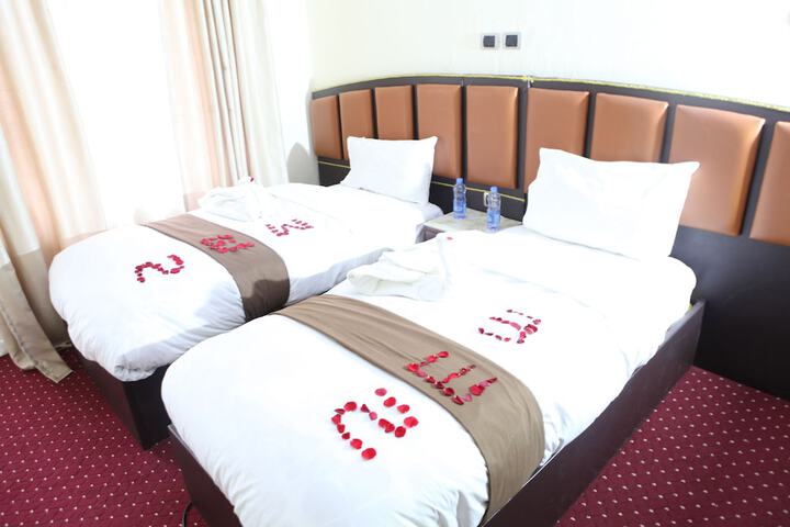 Room 4 of 60