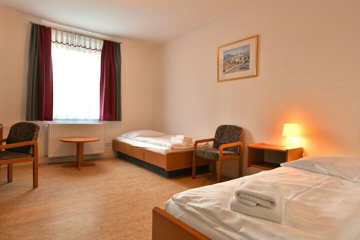 Room 5 of 30