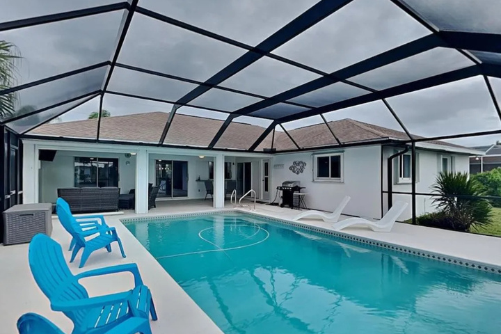 Pool 7 of 11