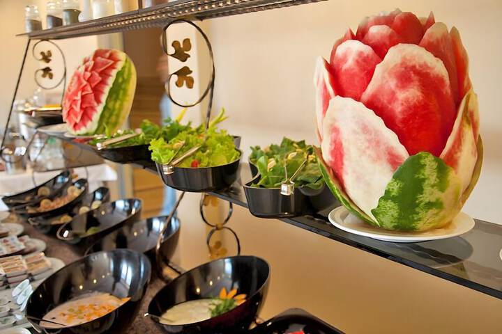 Breakfast buffet