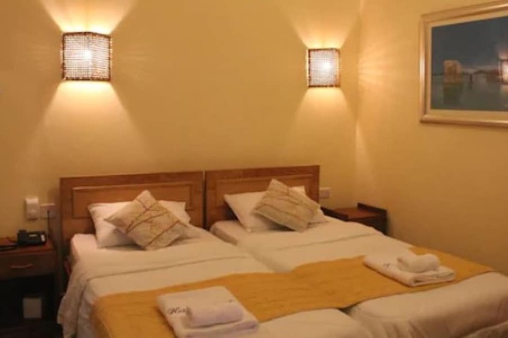 Room 7 of 45