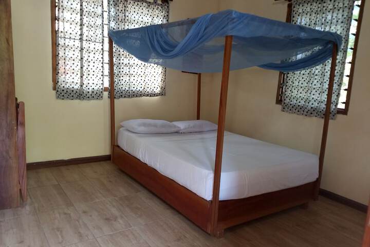 Room 18 of 78