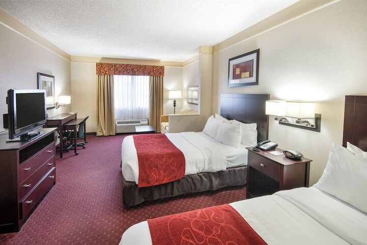 Room 2 of 9