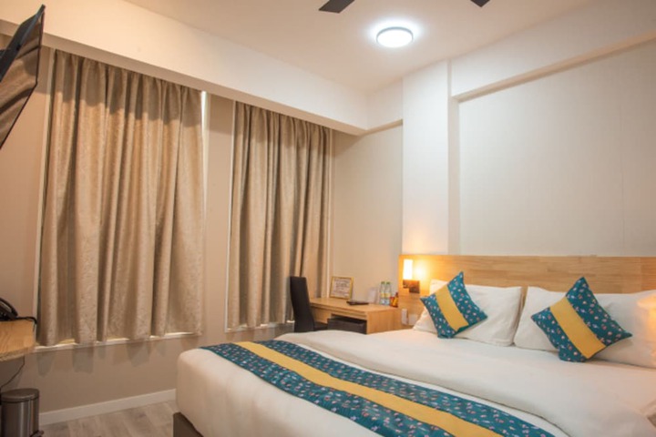 Room 12 of 41