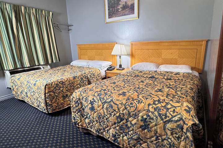 Comfort Room 2 Queen Beds (3 of 9)