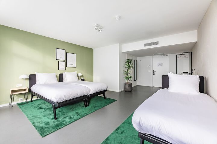 Room 8 of 46