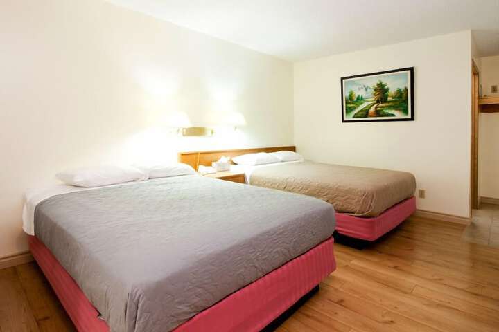 Room 16 of 32