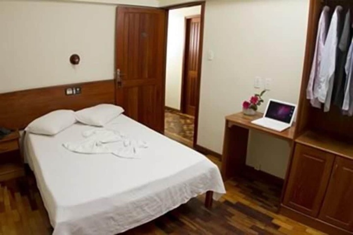 Room 7 of 14