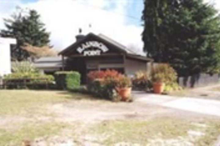 AIRPORT MOTEL at RAINBOW POINT MOTEL