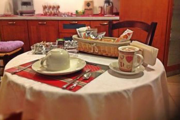 Breakfast/Coffee Service 8 of 60