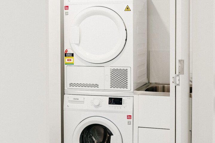 Laundry 18 of 27