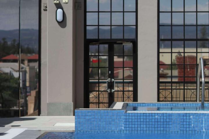 Hotel Pool