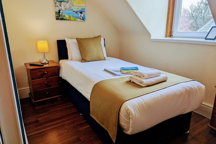 Room 30 of 53