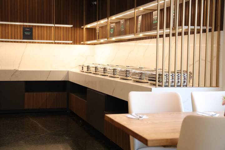 Dining 108 of 138