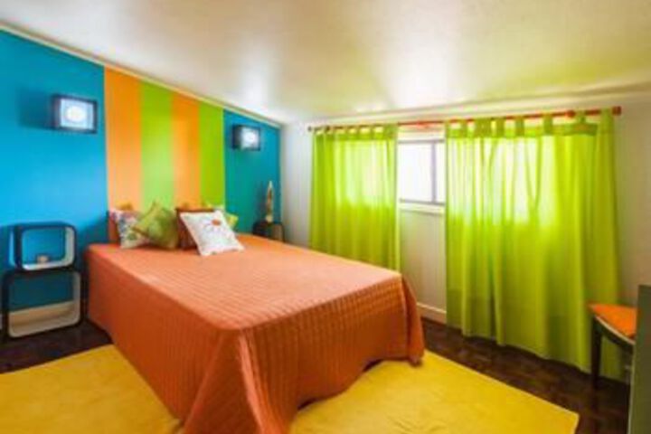 Room 3 of 20