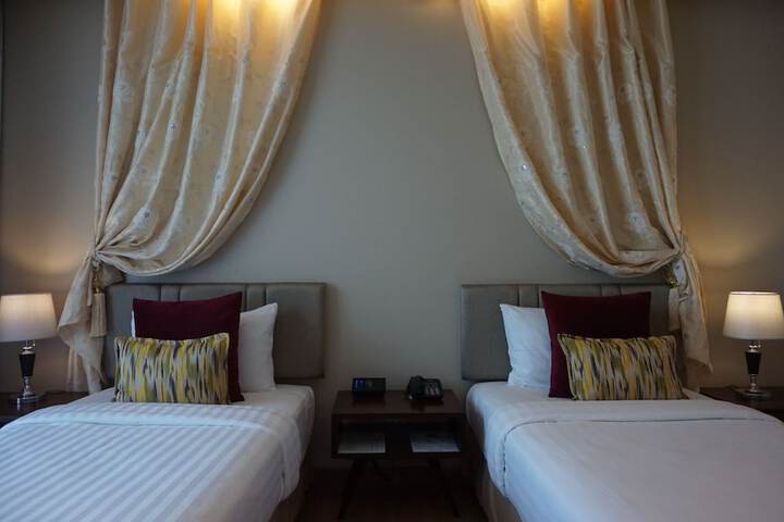 Room 46 of 108