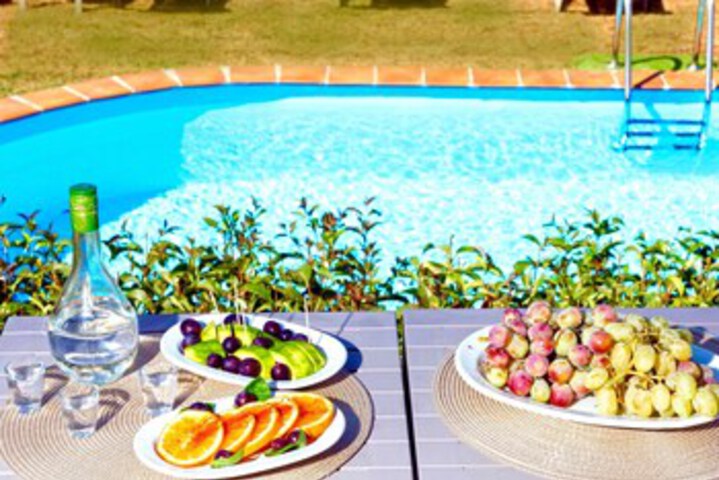 Pool 5 of 7