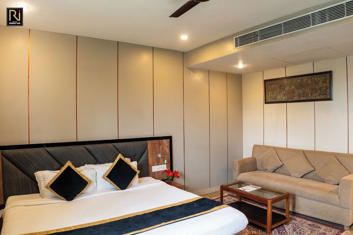 Room 29 of 69