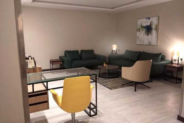 Room 38 of 74