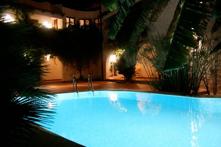 Pools & Facilities