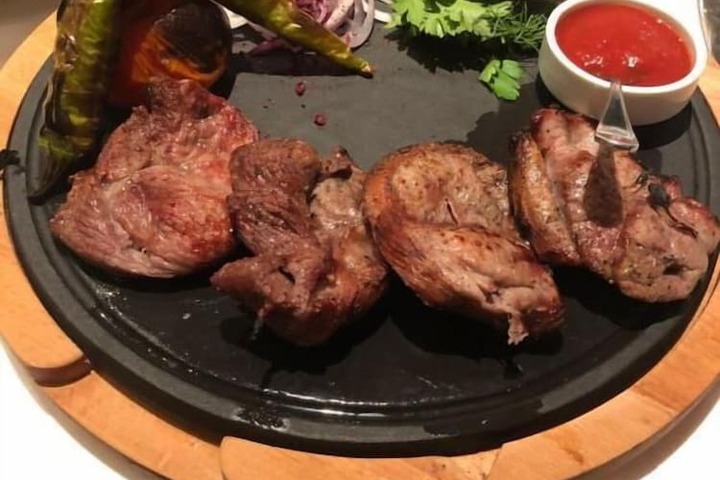 Dining 24 of 24