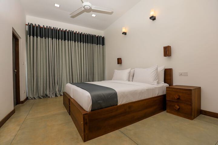 Room 7 of 26