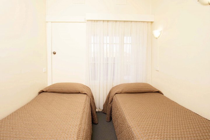 Room 8 of 71