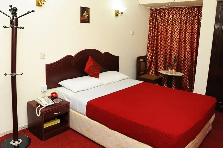 Room 2 of 9