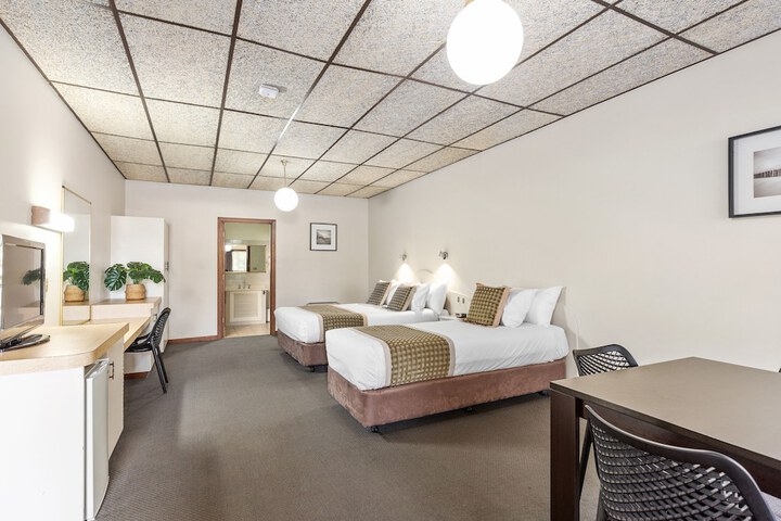 Room 10 of 63